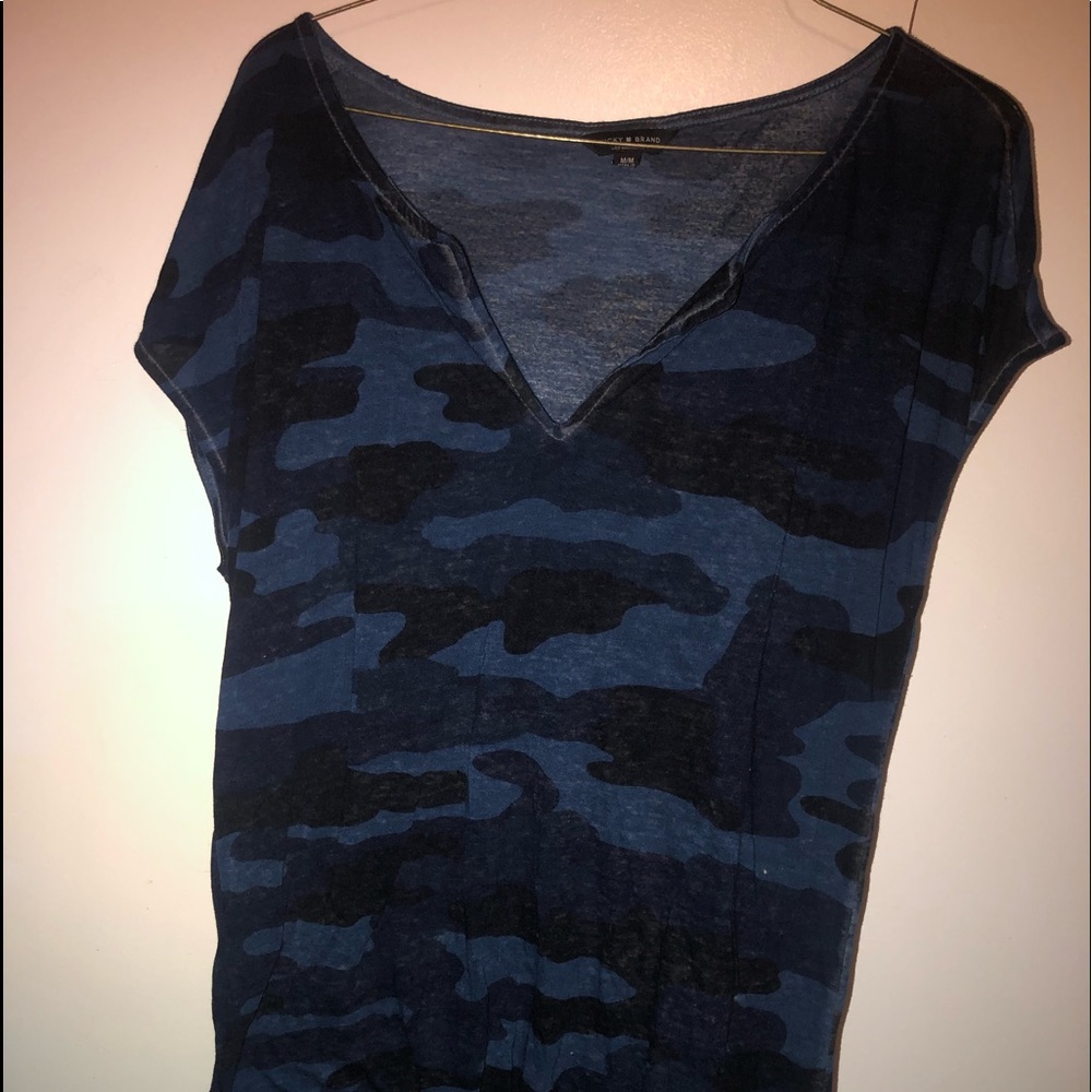 Lucky brand T-shirt